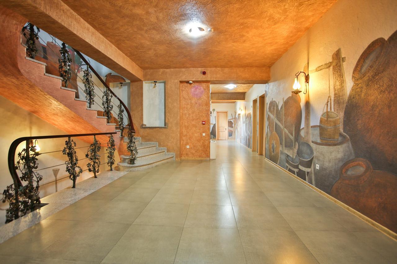 Hotel Wine Palace Tbilisi Exterior foto